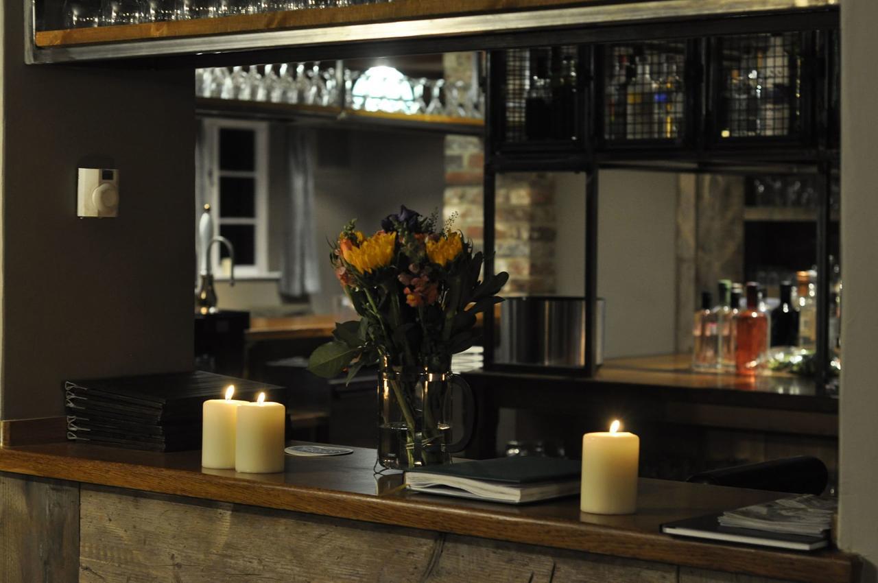 The Angel Inn 워민스터 외부 사진