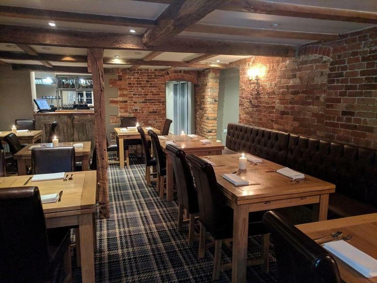 The Angel Inn 워민스터 외부 사진